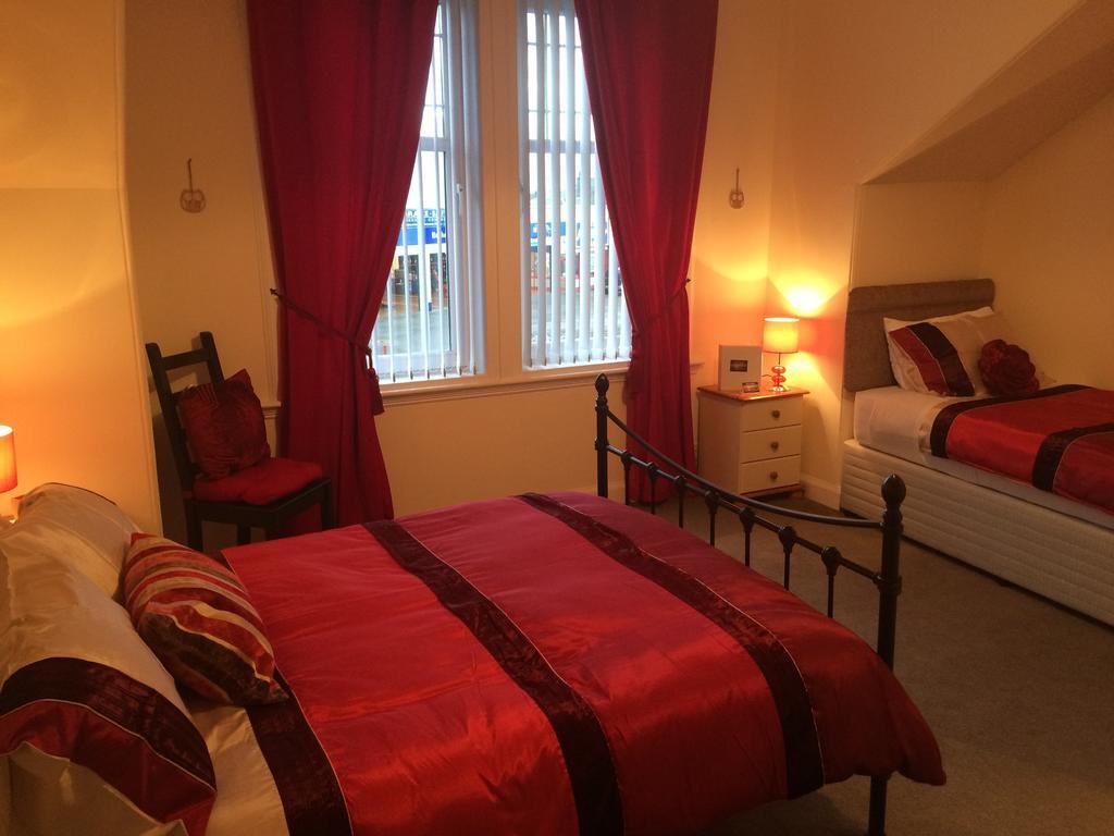 Bed and Breakfast Dawn Break Largs Pokoj fotografie