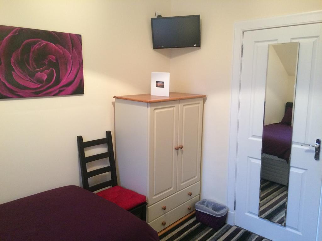 Bed and Breakfast Dawn Break Largs Pokoj fotografie