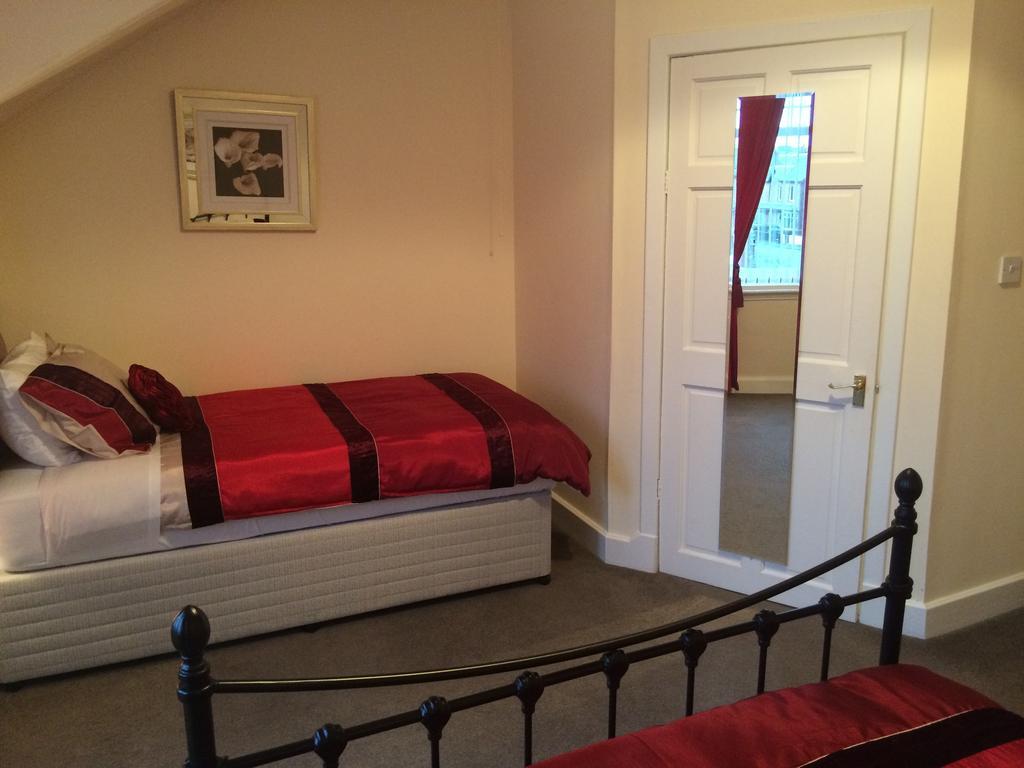 Bed and Breakfast Dawn Break Largs Pokoj fotografie
